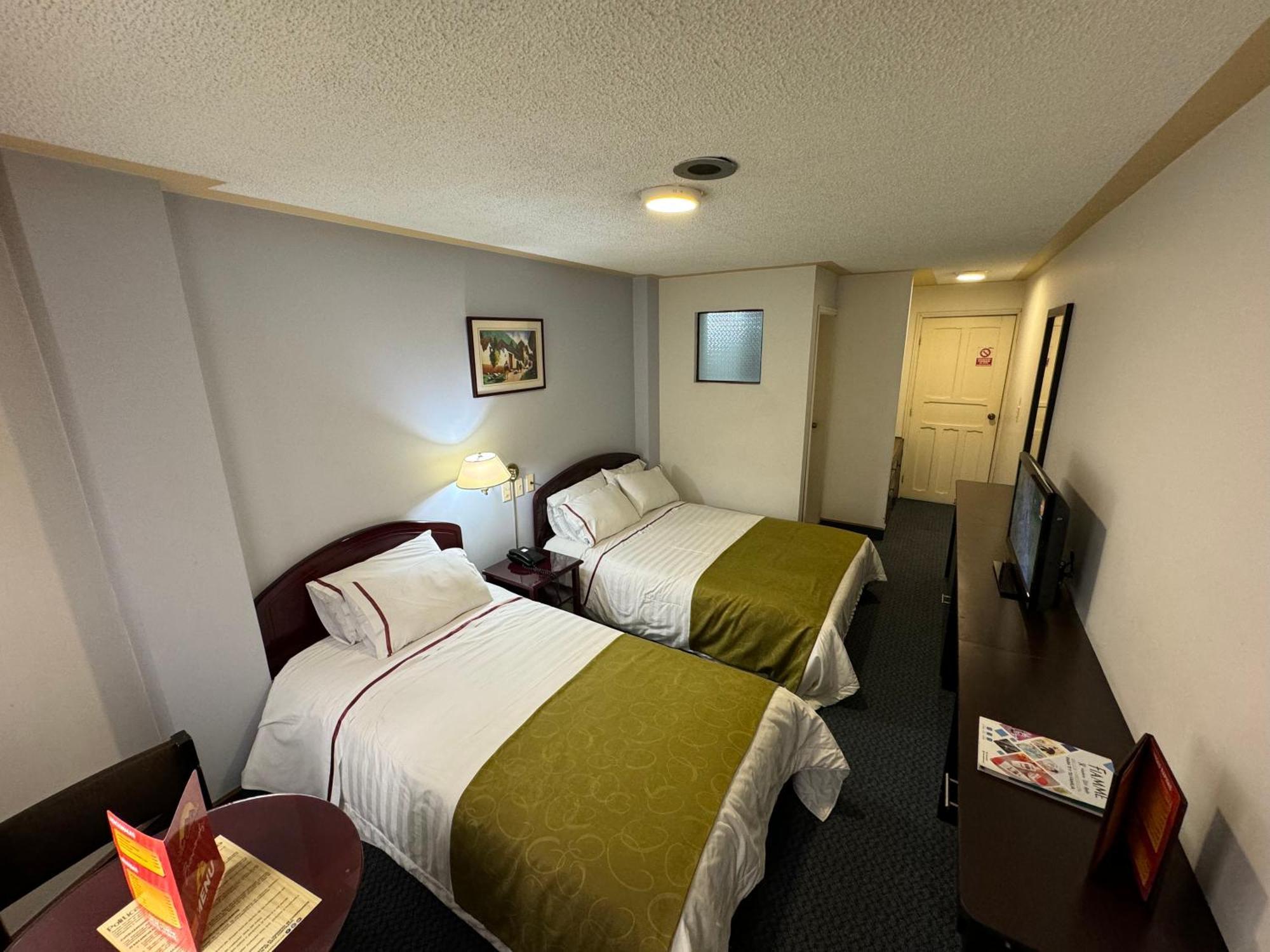 Hotel Los Andes Ипьялес Экстерьер фото