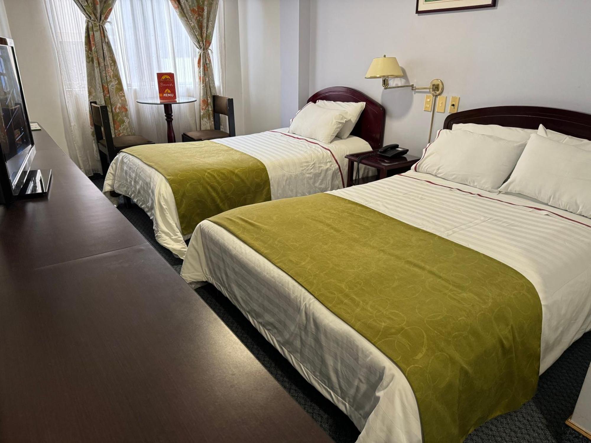 Hotel Los Andes Ипьялес Экстерьер фото