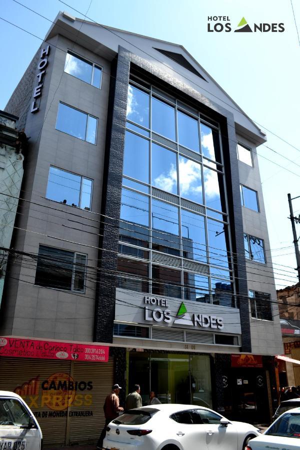 Hotel Los Andes Ипьялес Экстерьер фото